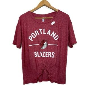 Portland Blazers NBA Basketball Graphic T-shirt Women’s Size Small